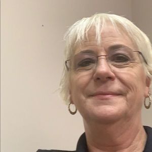 Meet your Posher, Pamela